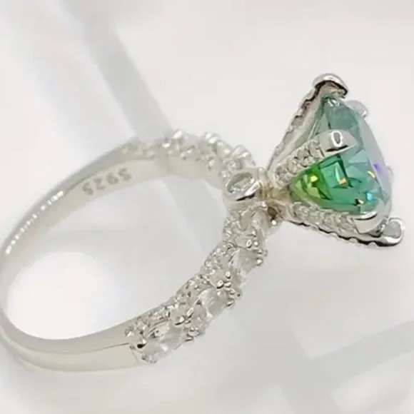 3CT Brilliant Alexandrite Moissanite Six-Prong 925 w/White Moissanites Ring - Picture 6 of 6